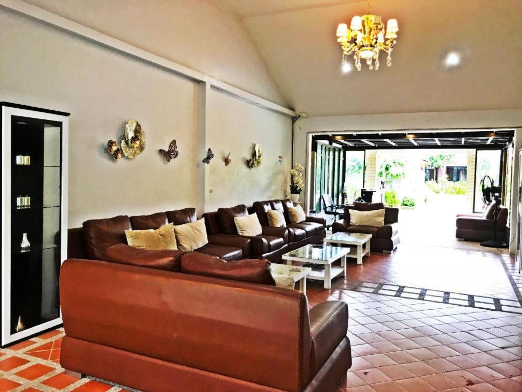 Royal Lee Resort And Spa Nai Yang Exterior photo