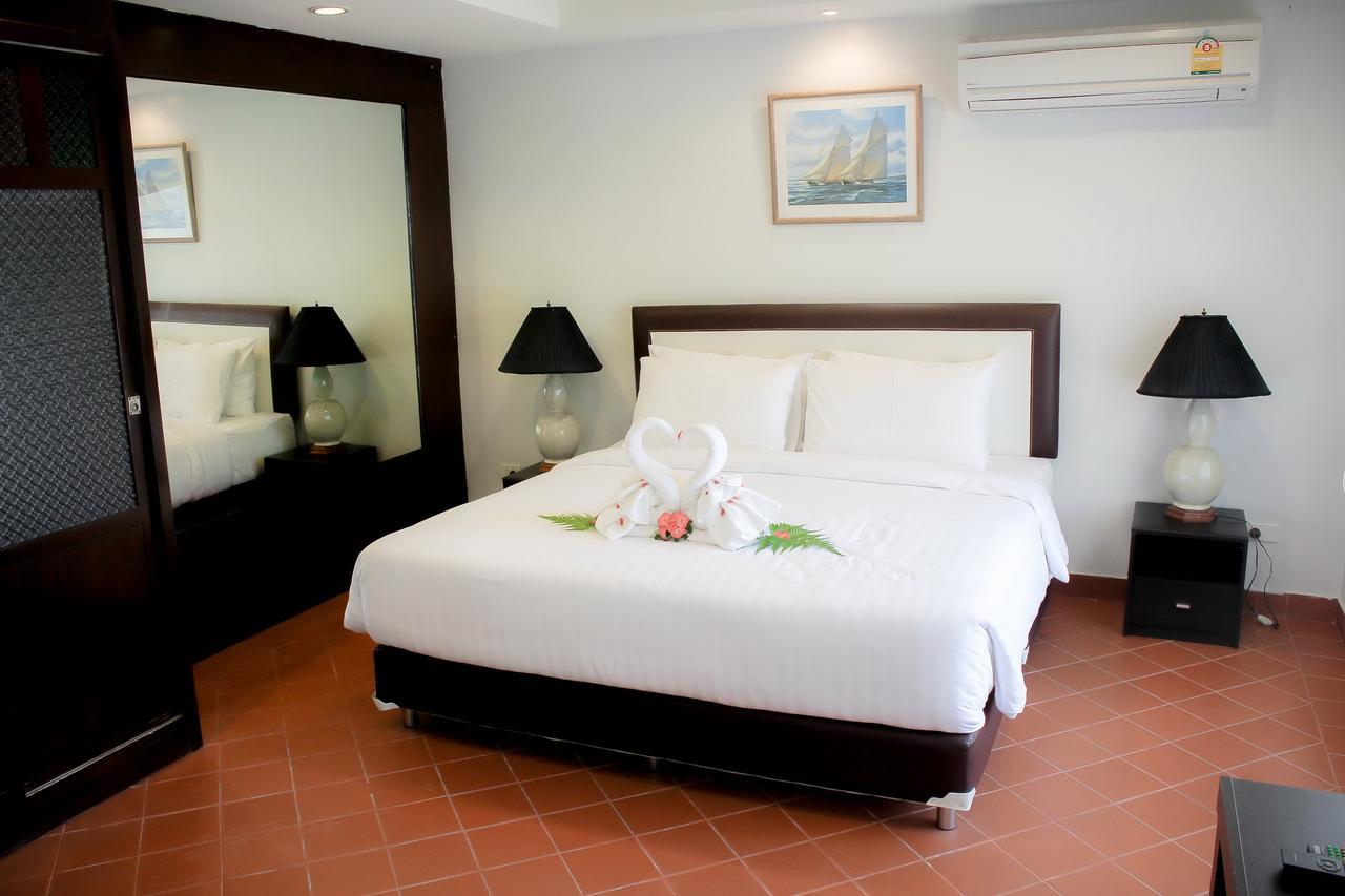 Royal Lee Resort And Spa Nai Yang Exterior photo